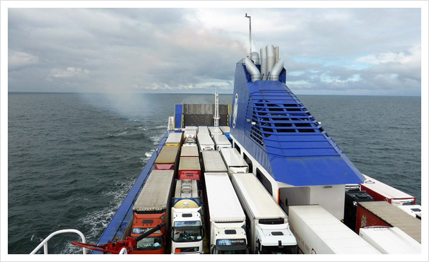 Frachtfähre in Deutschland und Ausland neu / gebraucht kaufen.