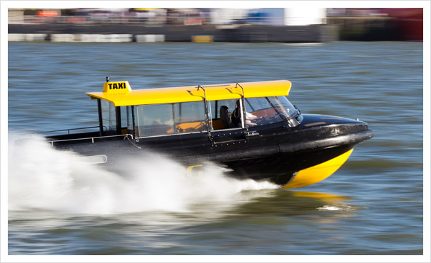 Wassertaxi in Deutschland und Ausland neu kaufen.